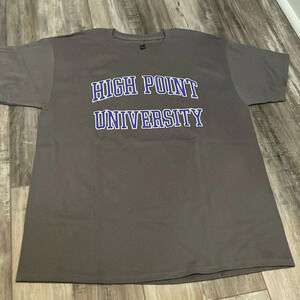 College Corner High Point University Short Sleeve gray tee medium NEW